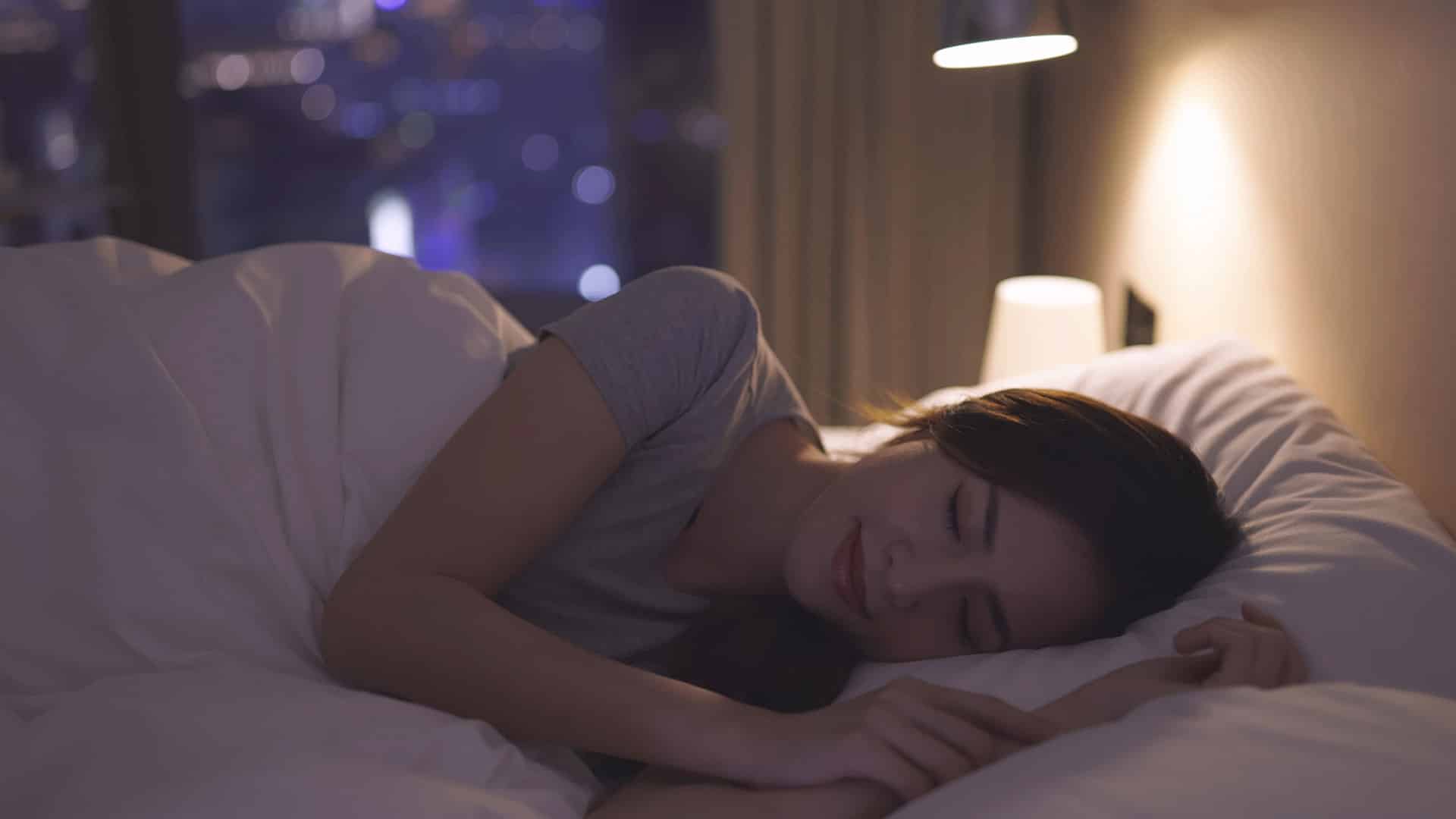 Ésta es la solución más natural que te ayudará a pegar el ojo