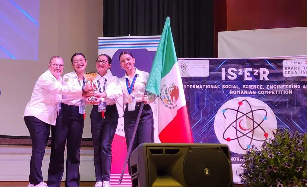 Estudiantes de Mazatlán triunfan en competencia