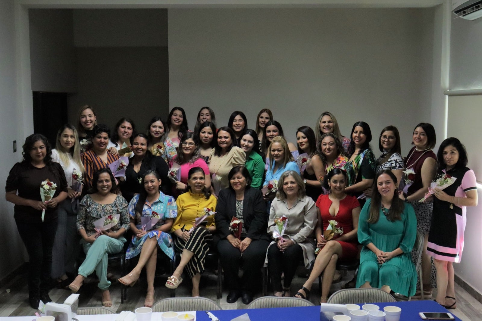Festejan a mamás trabajadoras de Grupo RSN