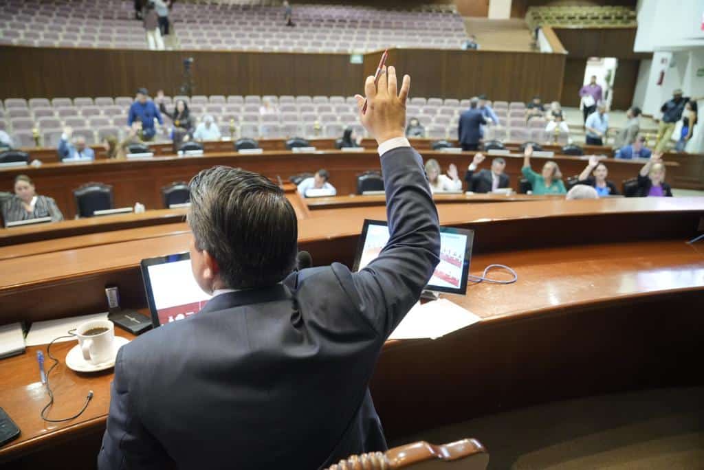 Congreso aprueba emitir convocatoria para elegir a titular del Órgano Interno de Control de la FGE
