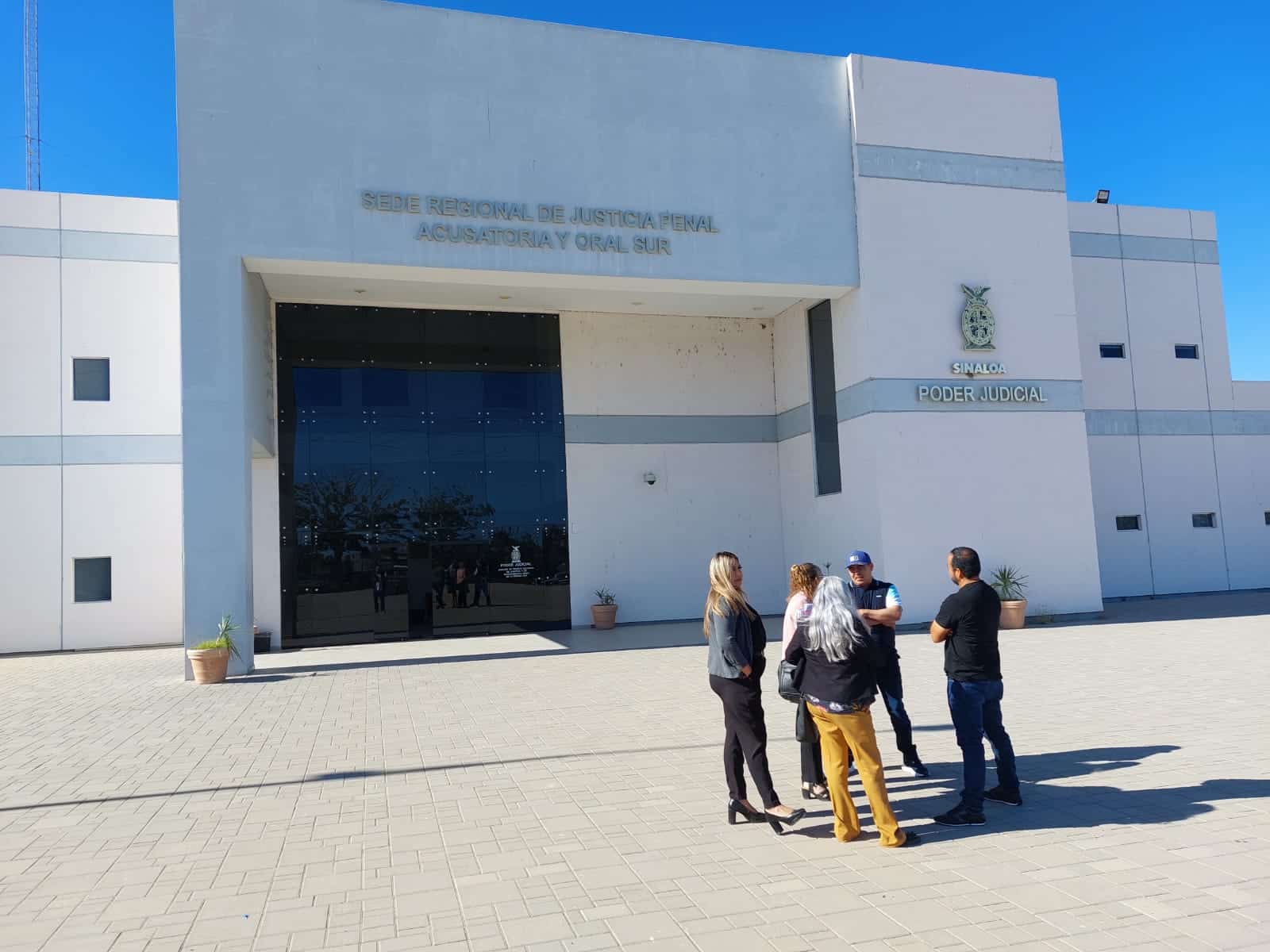 Se llevaron la TV, el refri y la lavadora. Felipe y Jesús asesinaron a Leticia para robarle: MP