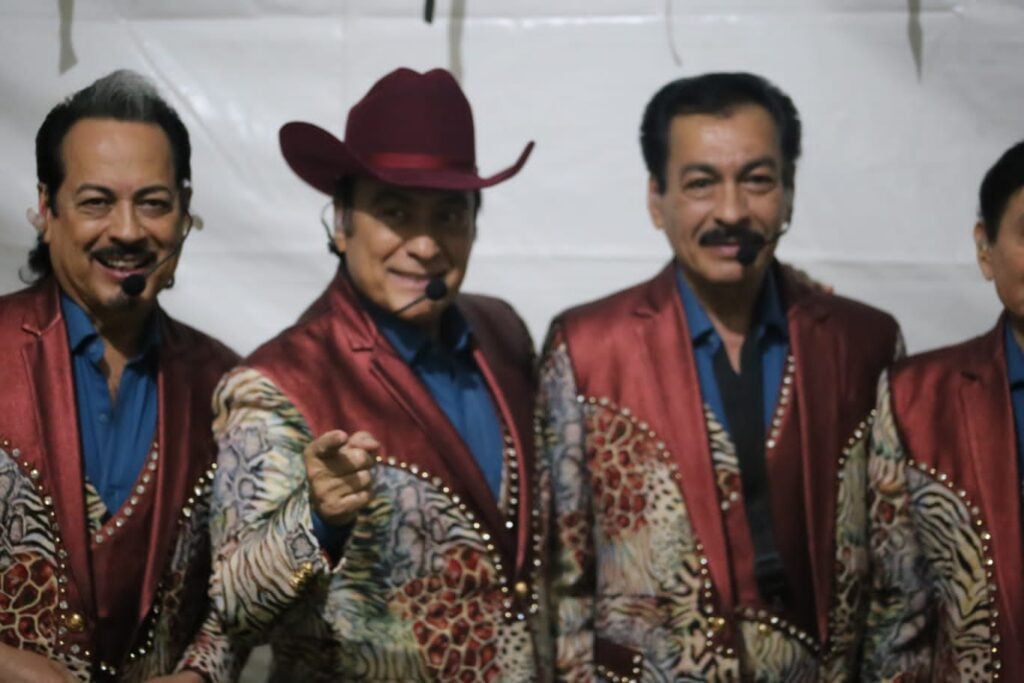 Concierto Tigres del Norte Chevron Park Los Mochis