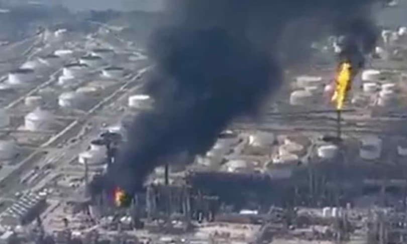 Incendio en refinería