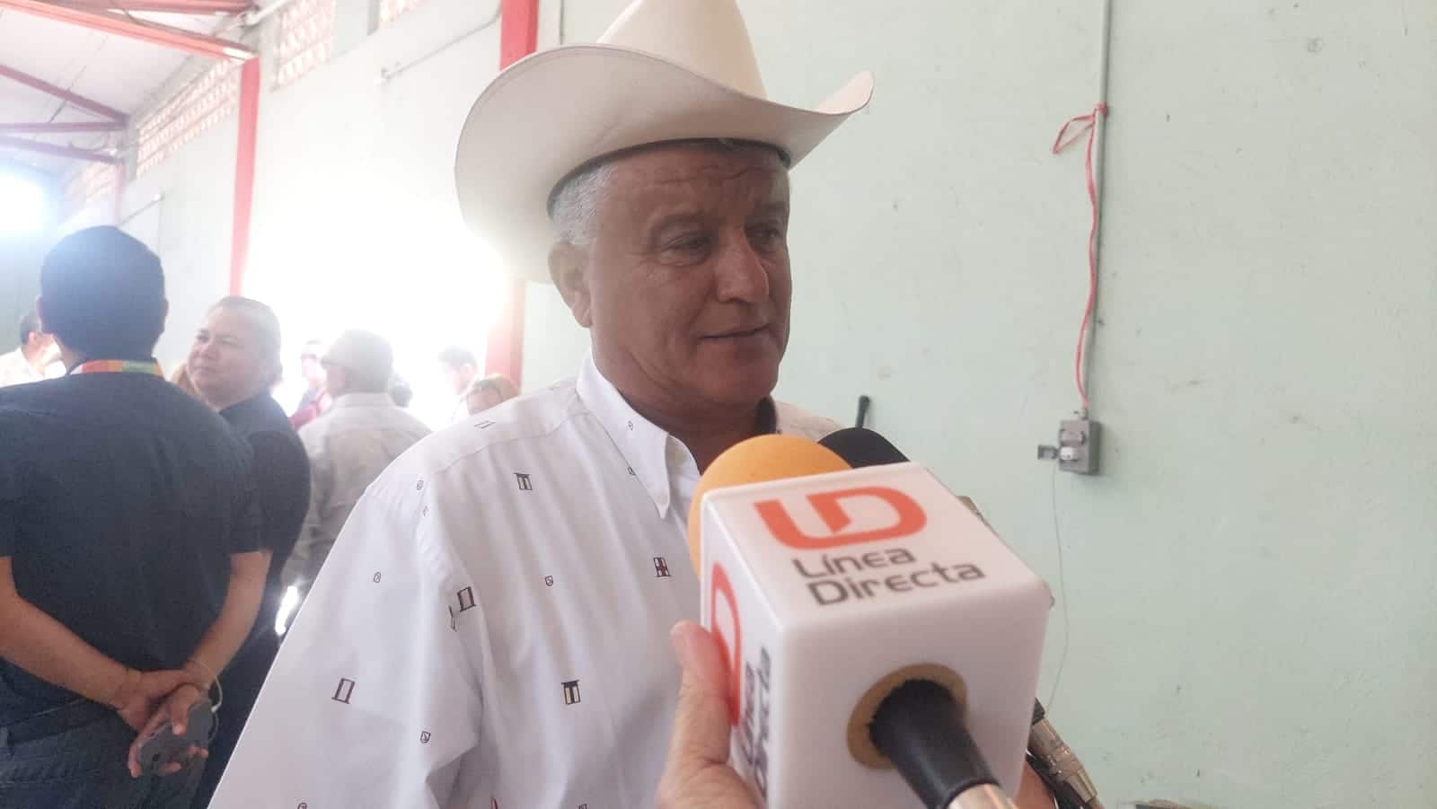 Insisten queseros en regatear el precio de la leche a ganaderos