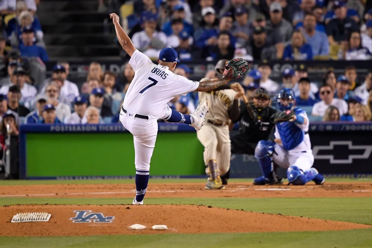 Julio Urías Playball