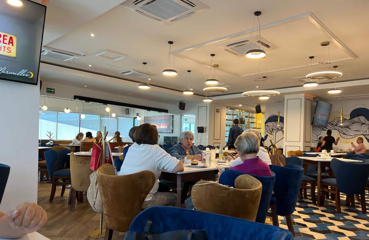 Restaurantes ya se preparan para festejar a mamá; esperan incremento en las ventas