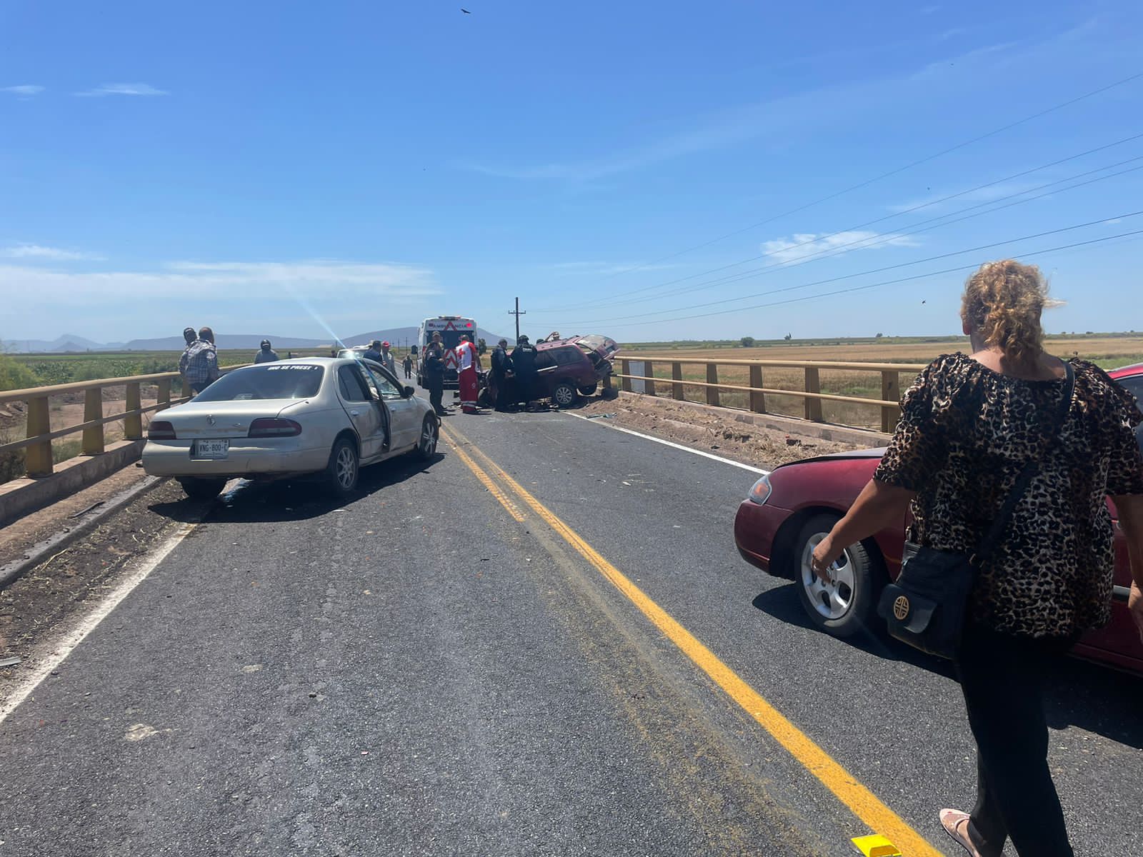 Se registra carambola en la carretera Angostura-La Reforma; el del Escort se llevó la peor parte