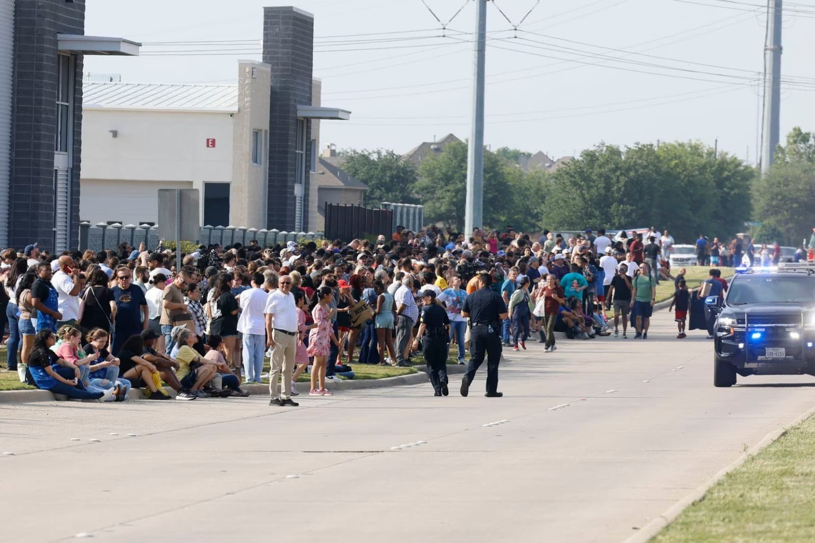 Tiroteo en centro comercial de Texas deja 9 muertos y 7 heridos