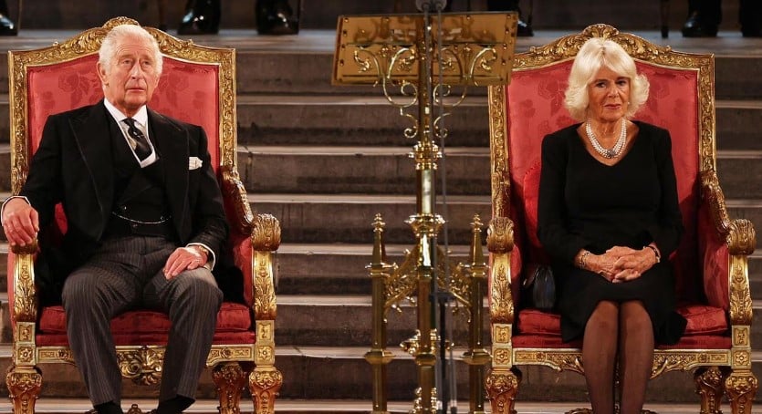 Vestimenta coronación