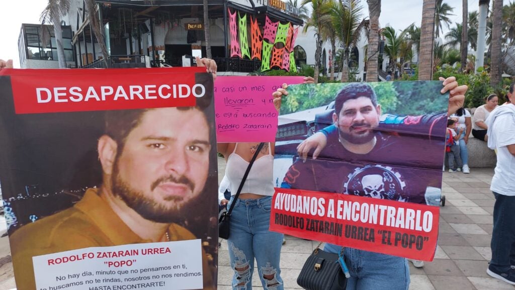 Toman de nuevo el malecón de Mazatlán: Exigen familiares la aparición de Rodolfo y José Adrián