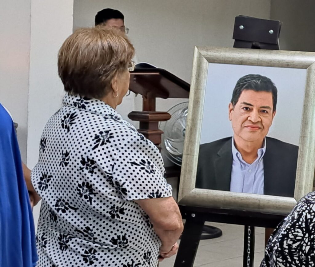 Rezan por el eterno descanso del periodista Luis Enrique Ramírez a un año de su asesinato