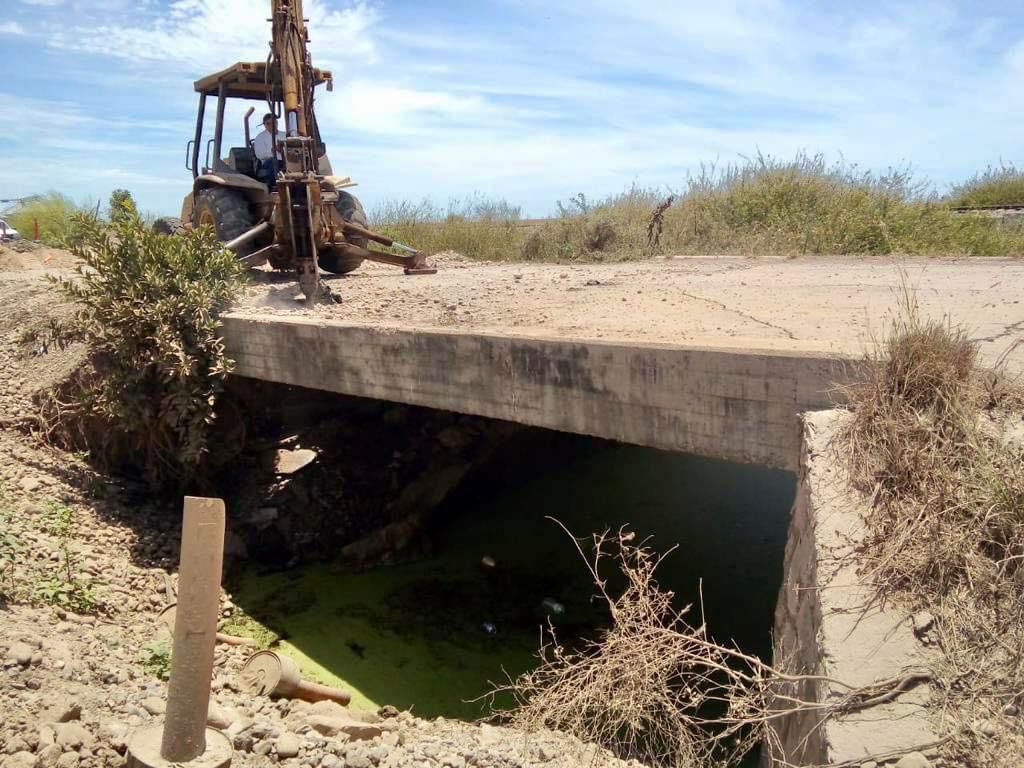 ¡Lo harán nuevo! Demuelen puente en la carretera La Cruz-Potrerillos del Norote, en Elota