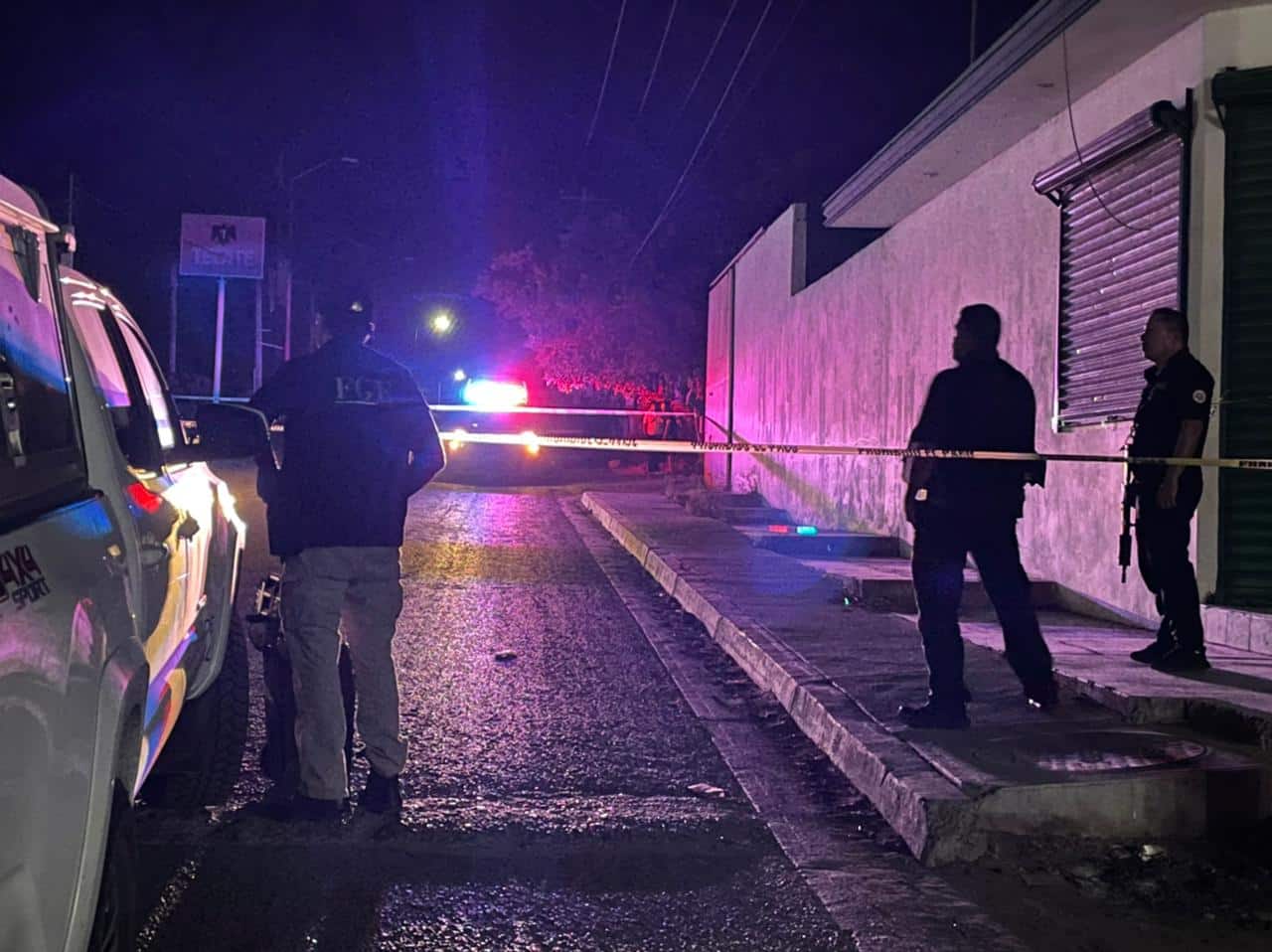 Asesinan a balazos a hombre afuera de supermercado, en la Solidaridad, Culiacán