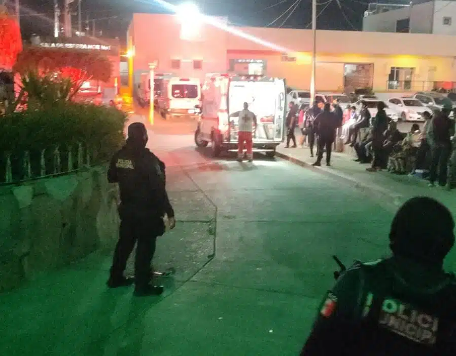Policía del escuadrón motorizado, resulta lesionado en choque por la Álvaro Obregón, Culiacán