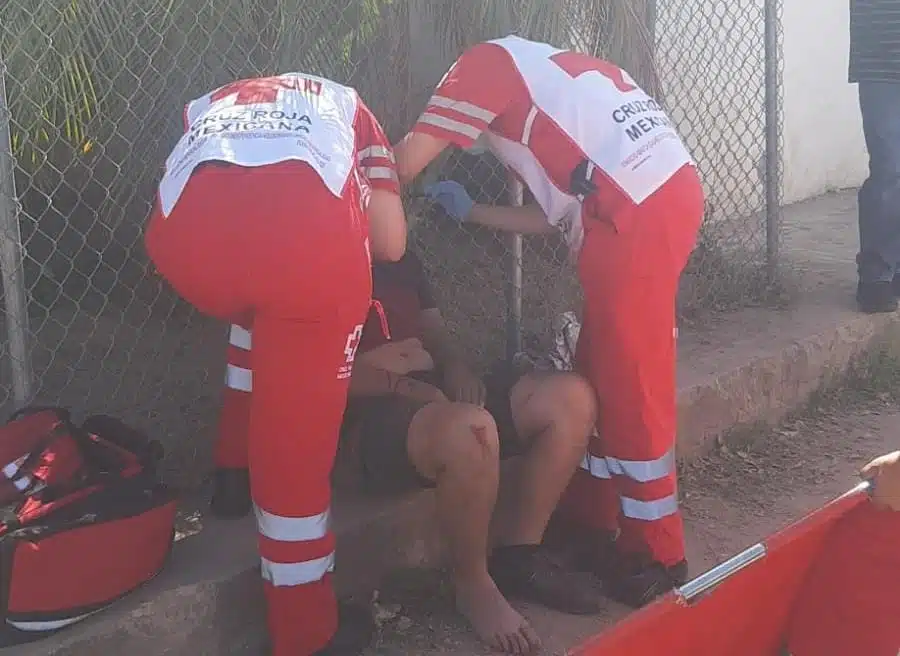 Choque de motocicletas deja a Uriel Alejandro lesionado en Guasave