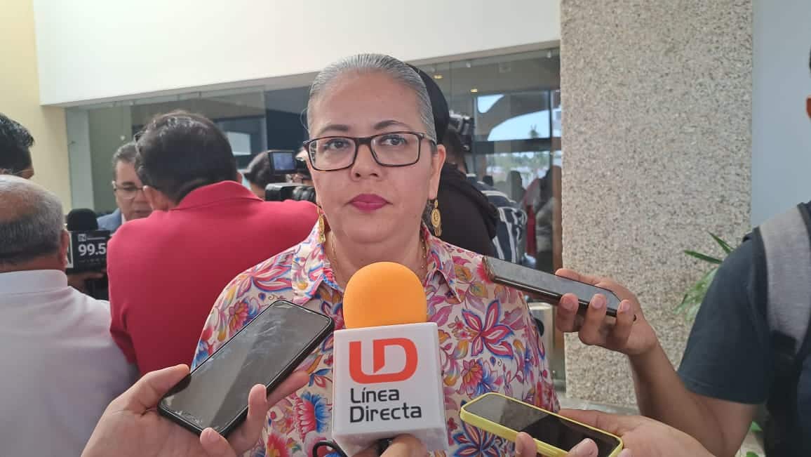 No se desesperen, pide SEPyC a padres de primaria de Villa Unión; tiene más de un año en construcción