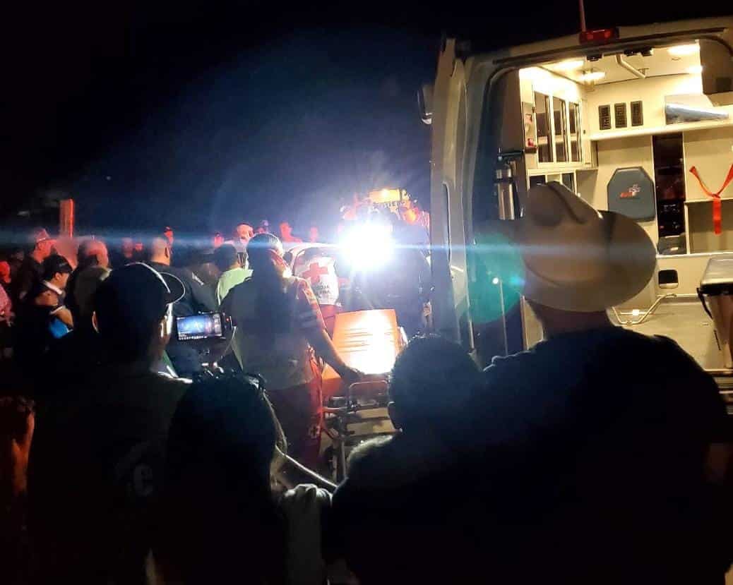 ¡Vive de milagro! Tren embiste un Honda en Guasave; Ernesto resultó lesionado