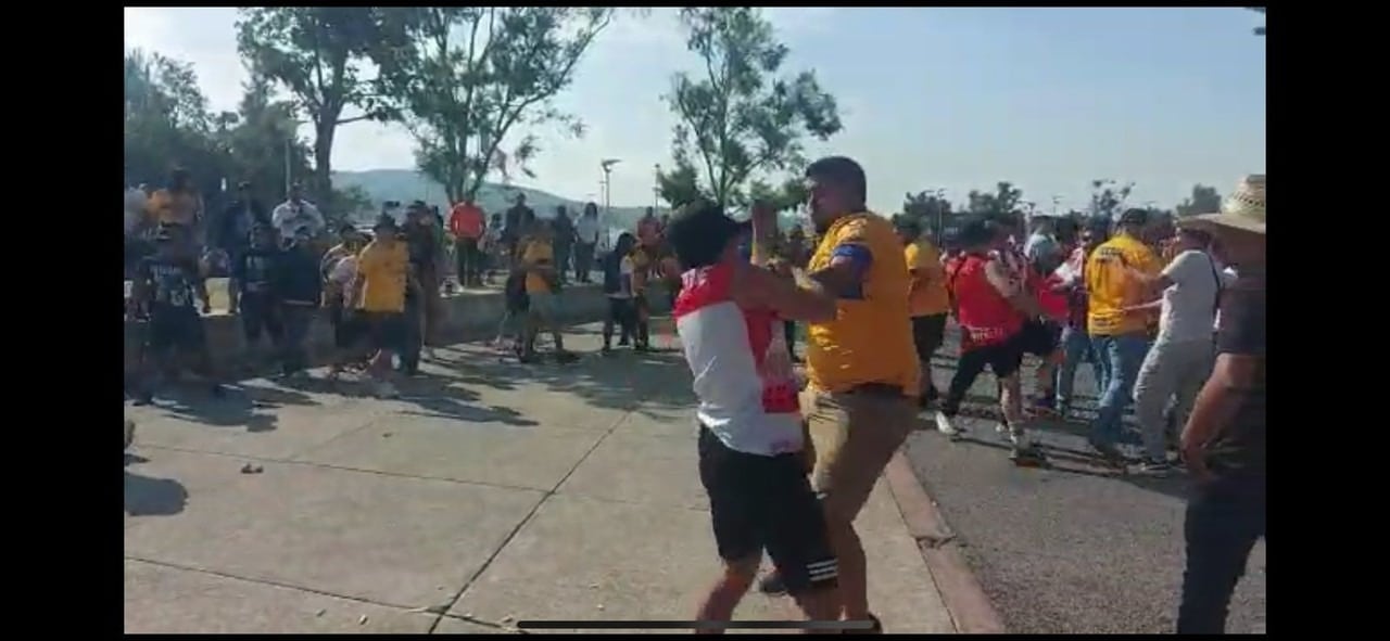 ¡Derrotados, multados y vetados! Hay sanciones para Chivas luego de incidentes en la final