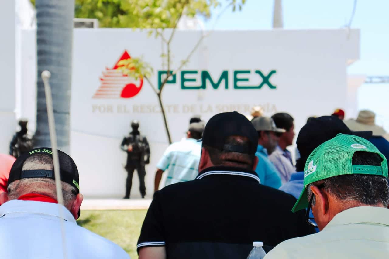 Toma de Pemex