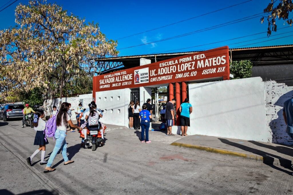 pide alcalde invertir en la educación de niños y jóvenes