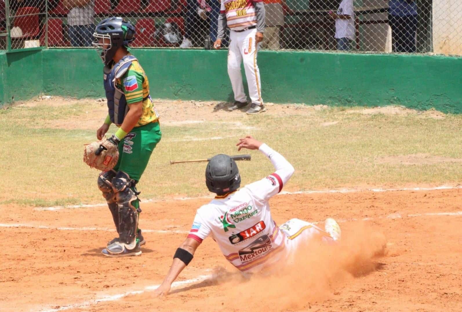 ¡Beisbol! Checa aquí los 35 movimientos que se dieron en la “Clemente Grijalva”