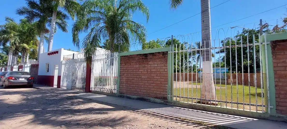 Exterior de la casa hogar Nuestra Señora del Rosario en Guasave