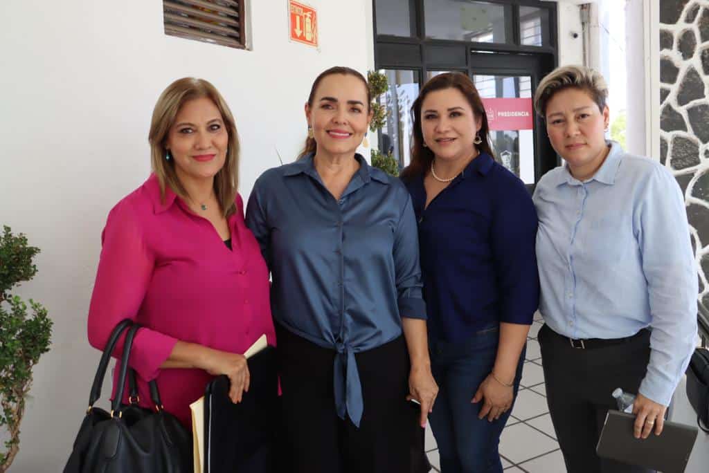 Representantes del Registro Civil en Ahome