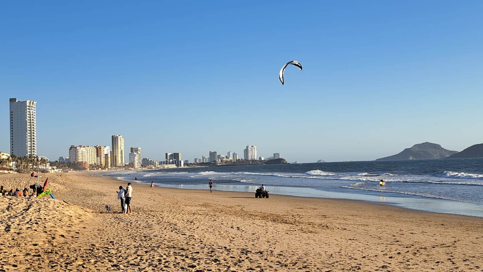 Operativo playas Mazatlán