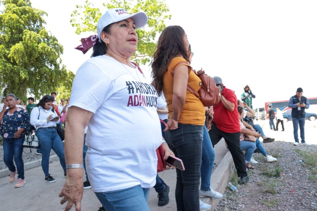 Seguidores de Adán Augusto López Hernández en el CUM Los Mochis