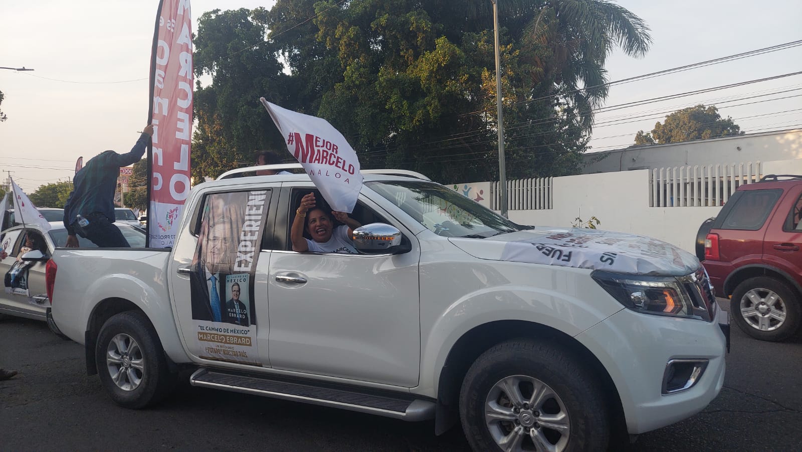En Culiacán, realizan caravana en apoyo a Marcelo Ebrard, aspirante a la presidencia de México