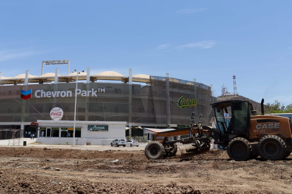 Colocarán asfalto en el estacionamiento de Chevron Park de Los Mochis