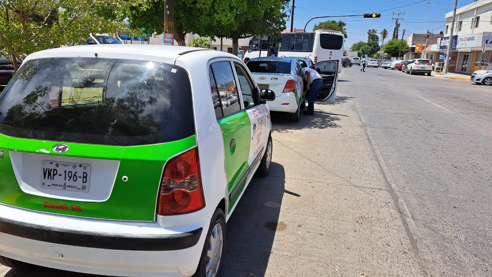Taxistas de Guasave tendrán aplicación para brindar sus servicios