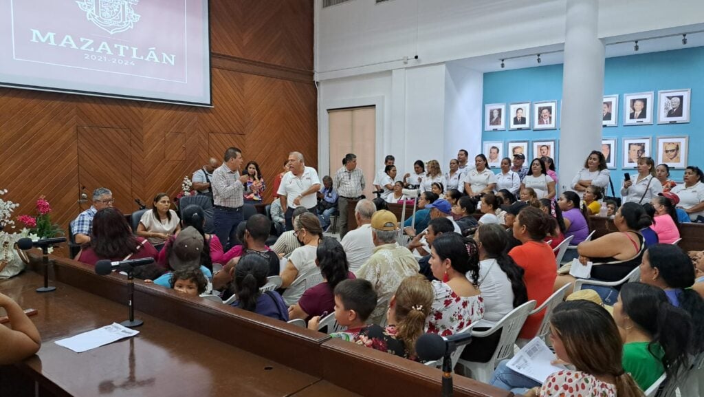 Familias desplazadas pidieron que se atiendan deficiencias en la colonia CVIVE, Mazatlán