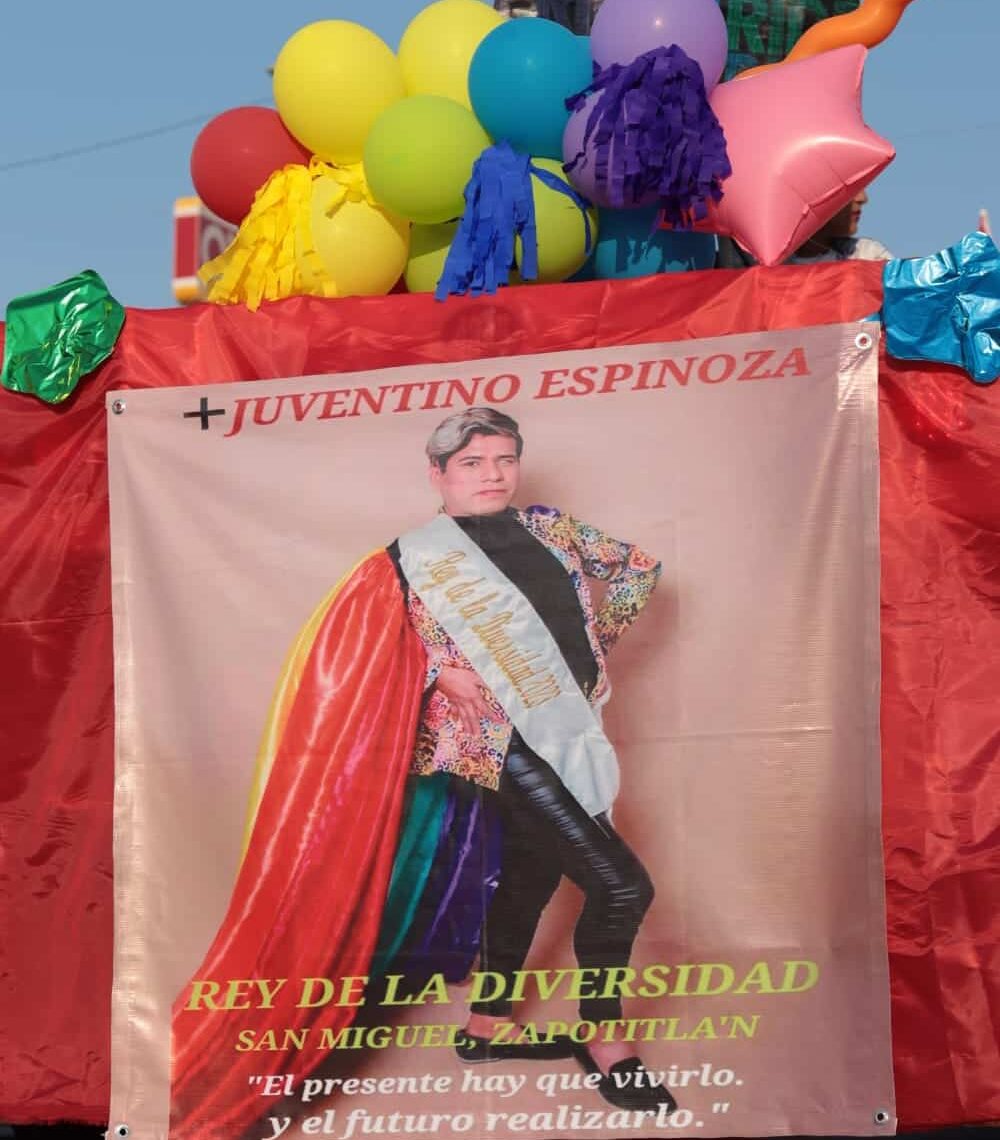 Piden Justicia por Juventino en marcha del orgullo en Los Mochis