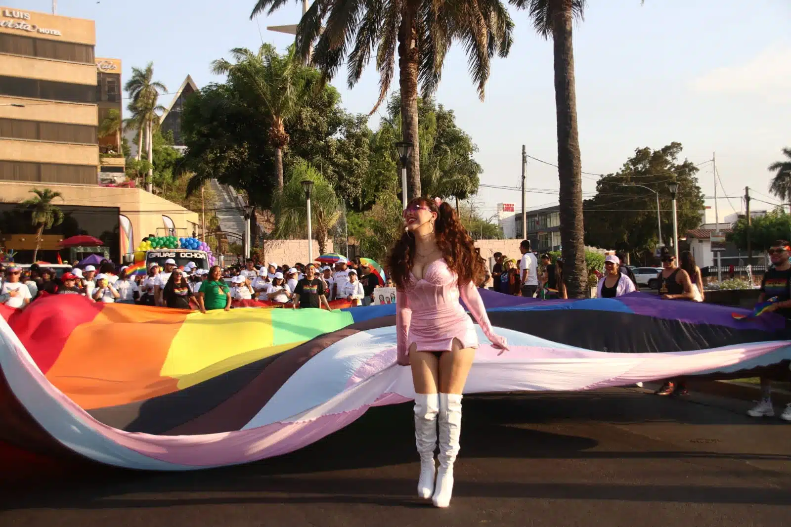 Culiacán se pinta de colores con la Décima Marcha de La Diversidad por todas, por todos y por todes