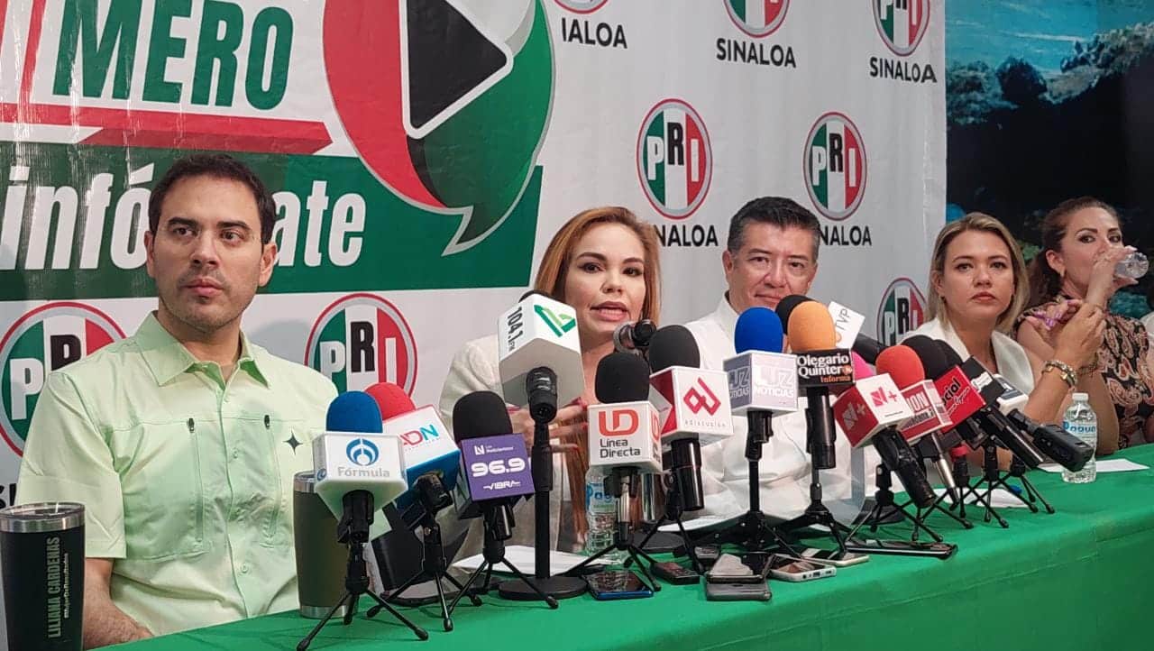 Paola Garate Valenzuela en conferencia de prensa