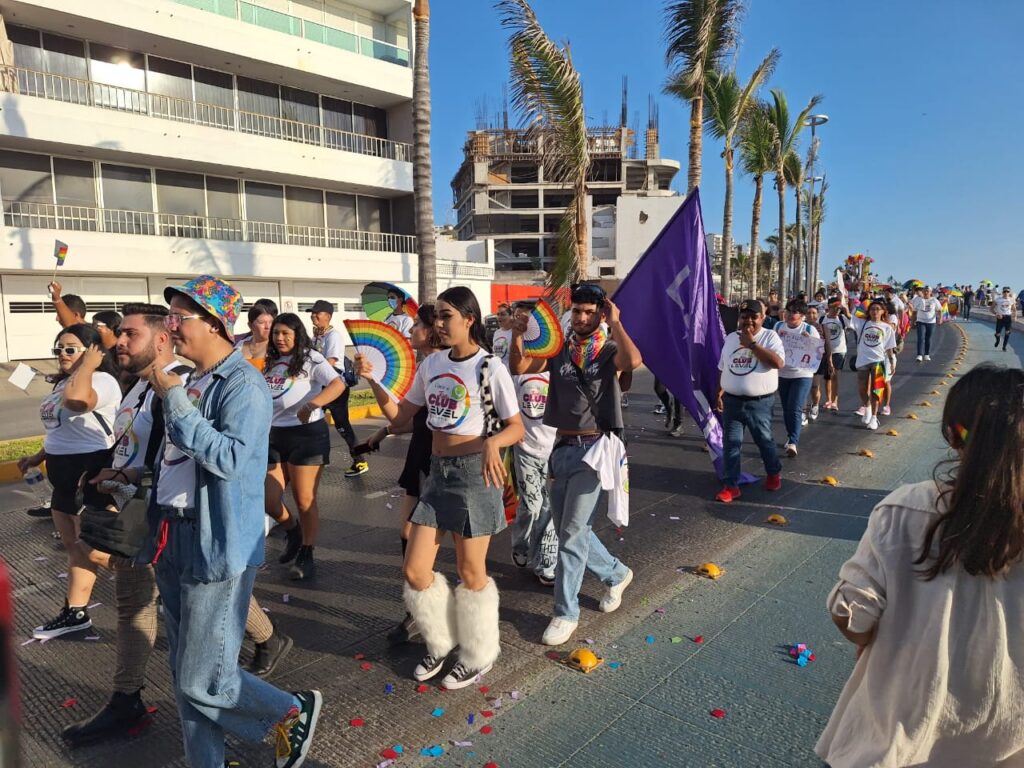 Mazatlán se pinta de colores con la 14 Marcha del Orgullo Gay y la Diversidad Sexual