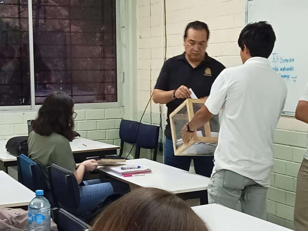 Consulta alumnos UAS