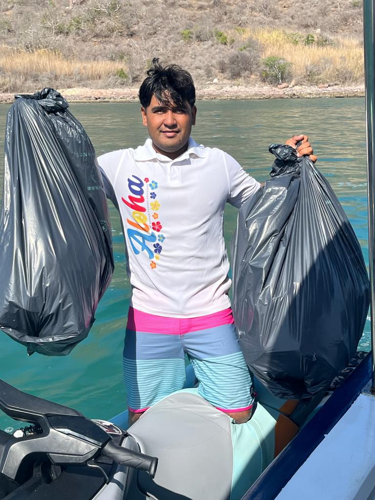 Por el Día Mundial de los Océanos se realizó una limpieza submarina en Mazatlán