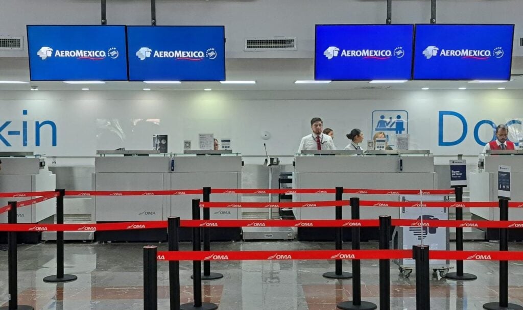 Abren aeropuerto 