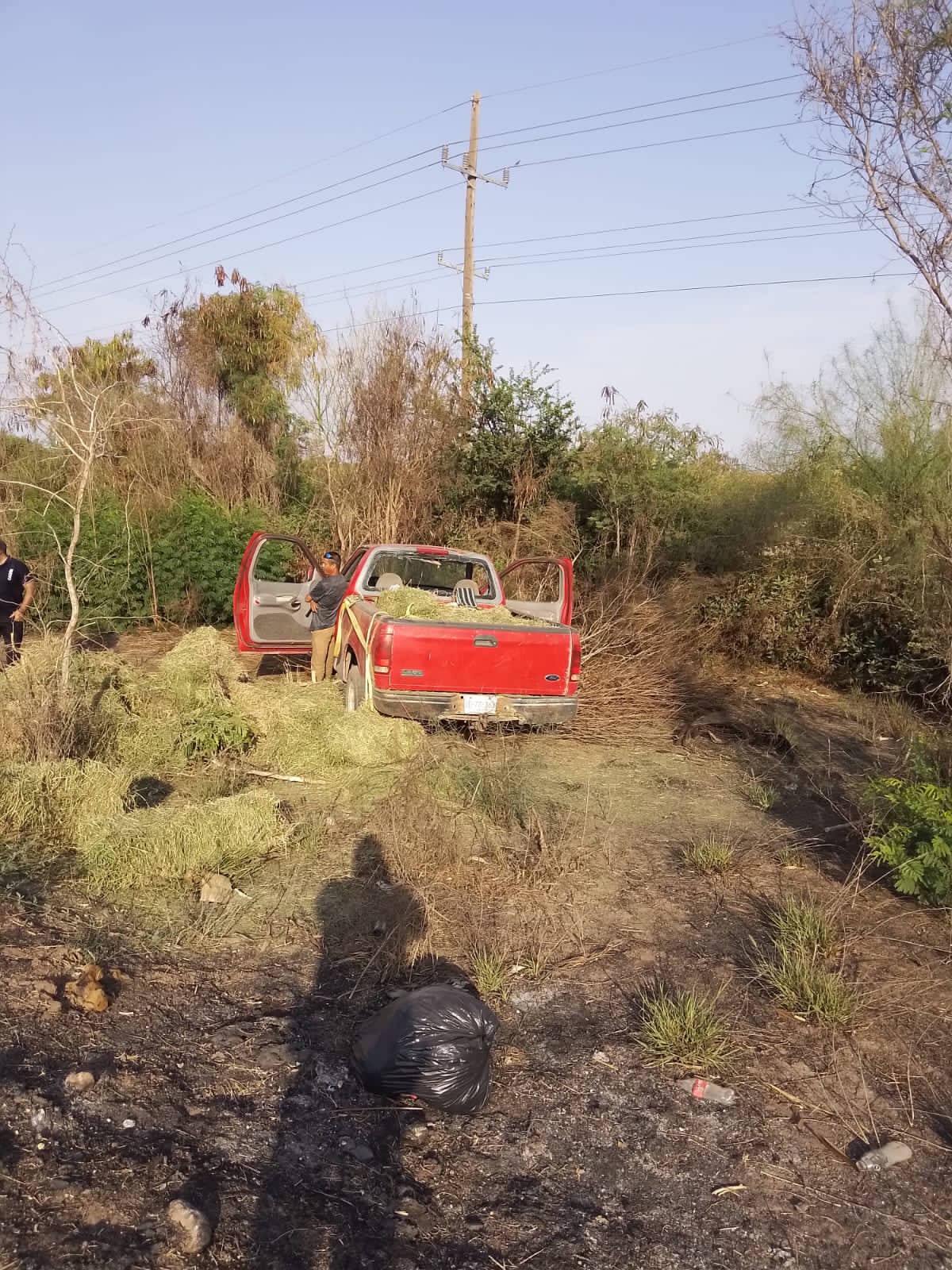 Accidente tipo salida de camino en Guasave