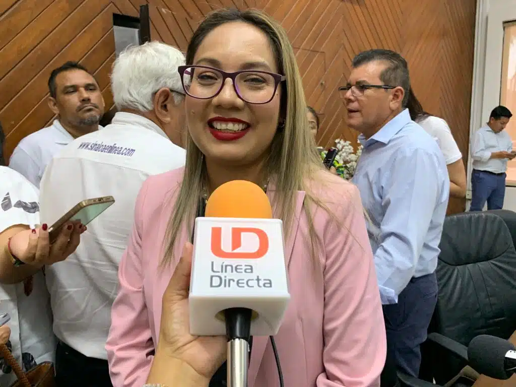 Adda Sarahí Rosas Medina secretaria del ayuntamiento de Mazatlán rindió protesta este martes