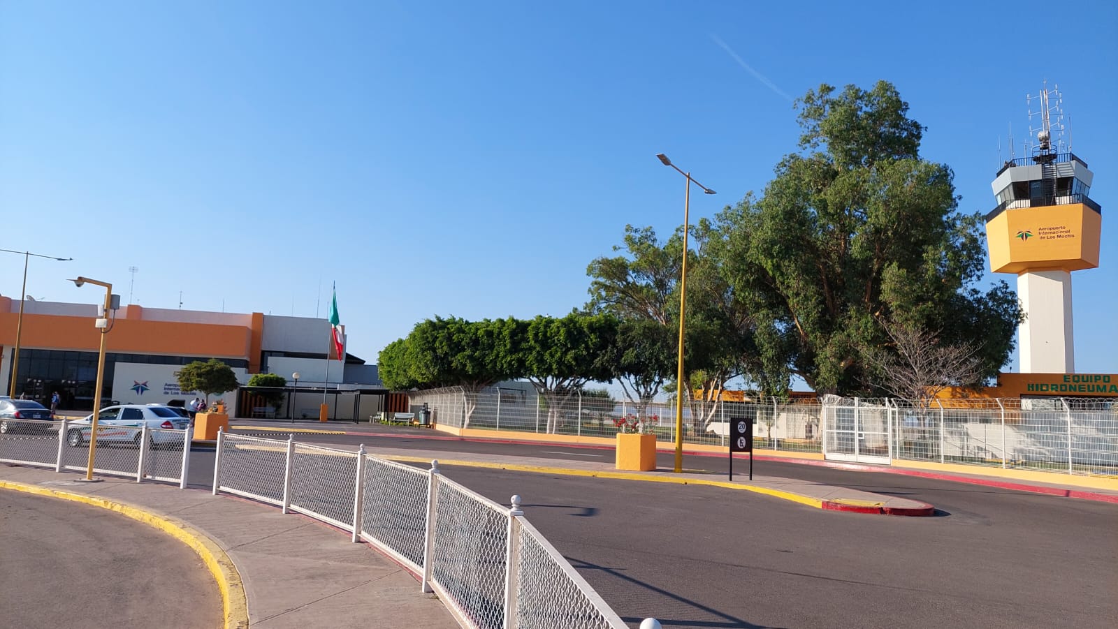 Aeropuerto Internacional de Los Mochis