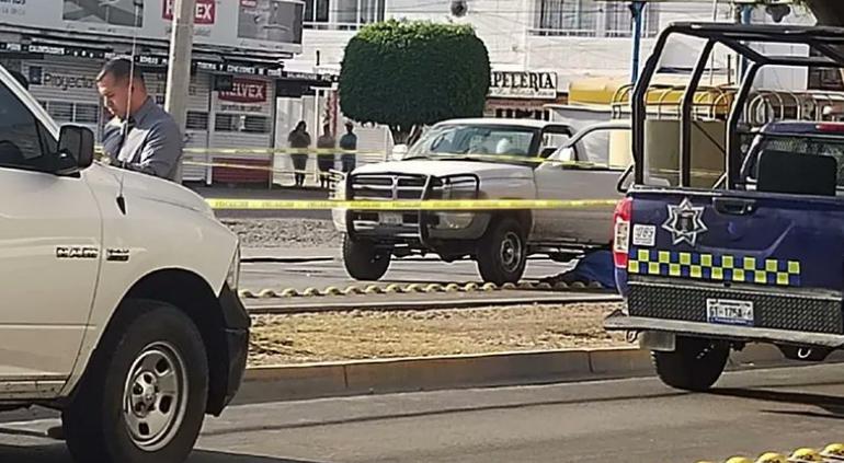 ¡En plena vía pública! Asesinan a primo del gobernador de Guanajuato frente a su familia