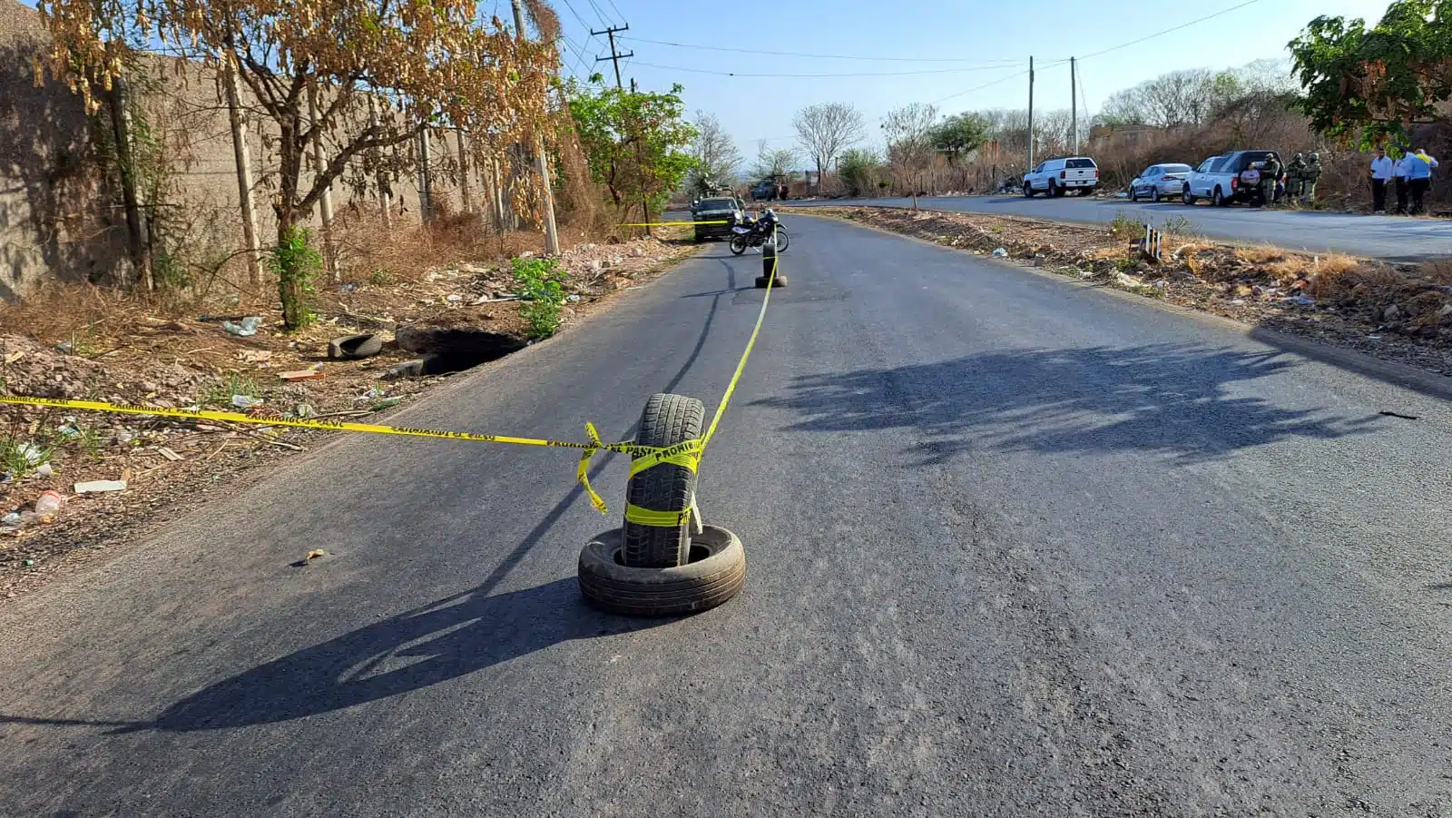 El cuerpo fue localizado junto a la barda perimetral del complejo residencial La Primavera