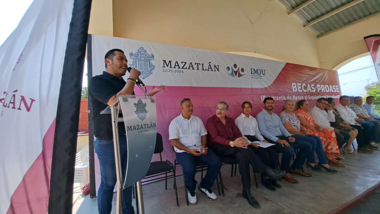 BECAS
