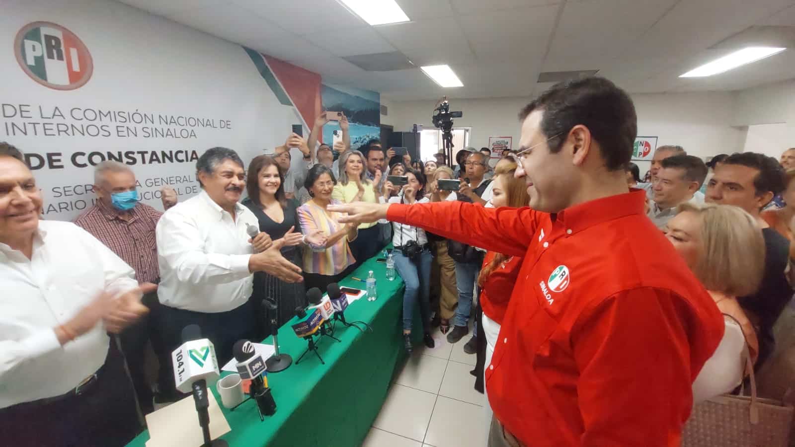 Bernardino Antelo Esper, Paola Gárate Valenzuela, PRI Sinaloa