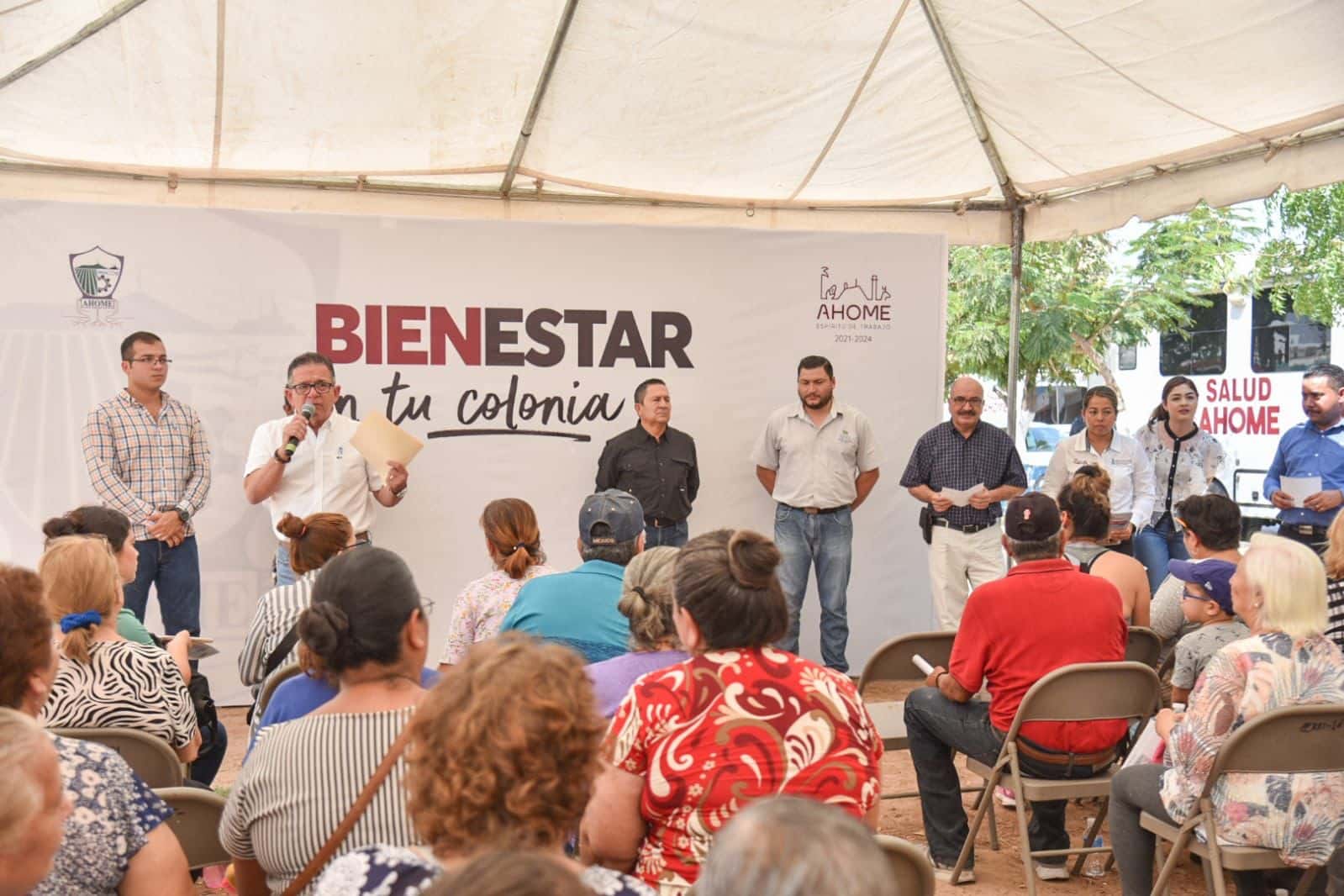 Durante el desarrollo de la ferie del Bienestar se hizo la entrega de calzado a menores de edad, esto como parte del programa