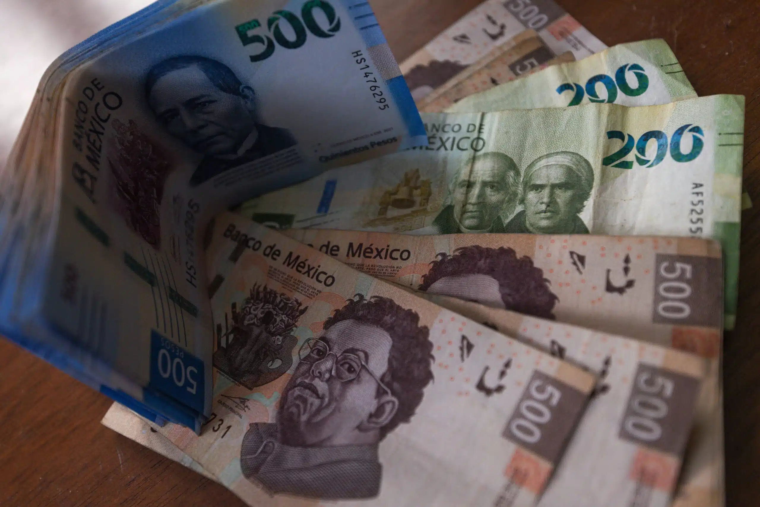 Billetes pago de becas-Benito Juárez
