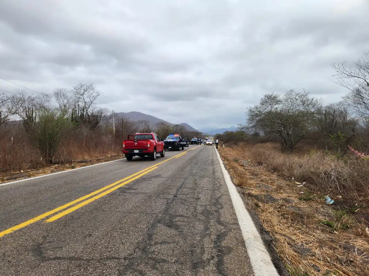 La camioneta Frontier fue recuperada en el crucero de Elota